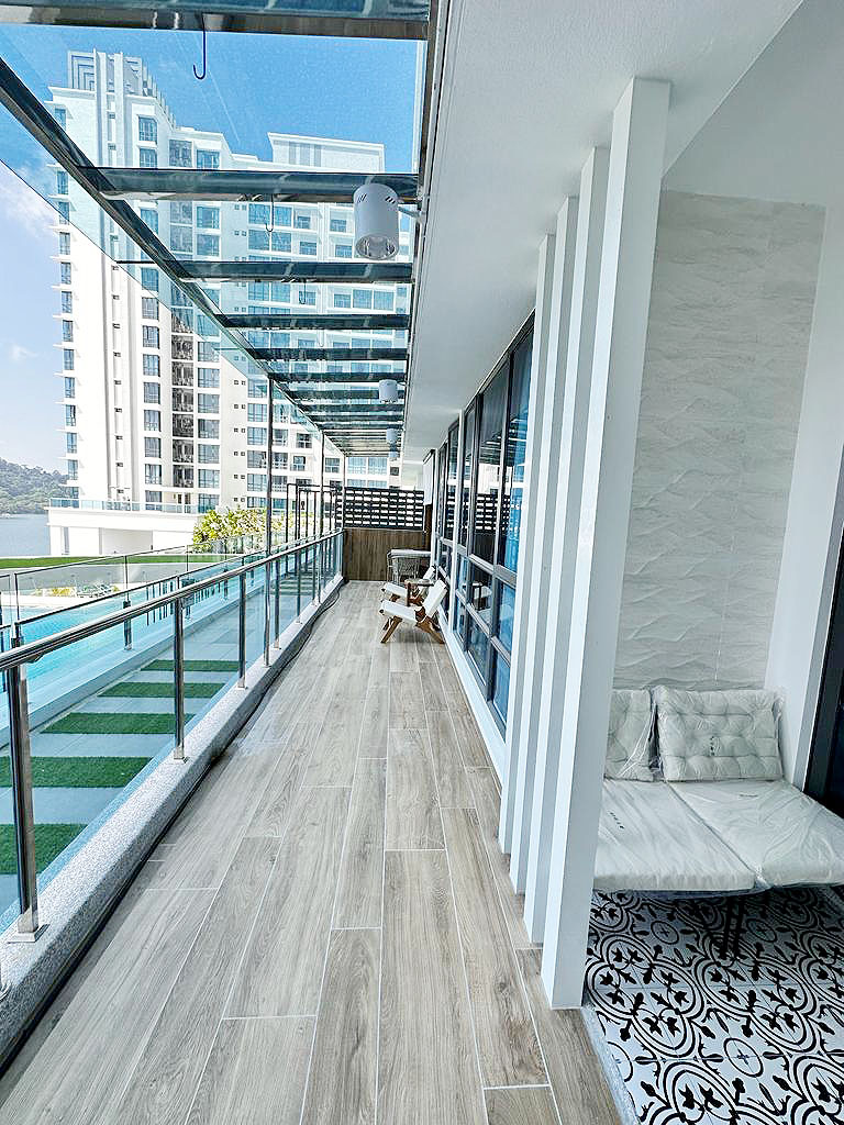 NWM Queens Residence Q1 1400sqft 3 Bedroom Seaview - photo 3
