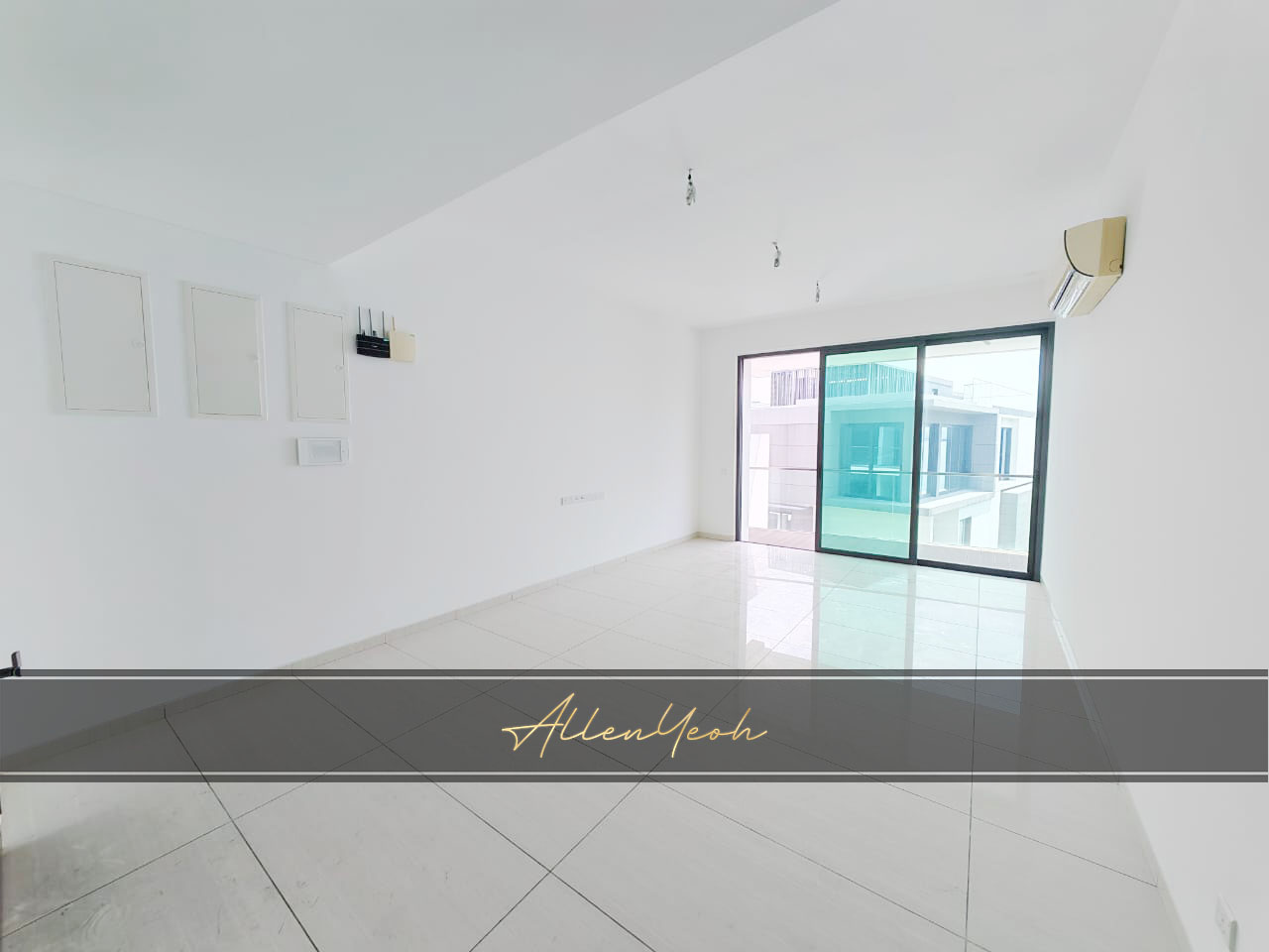 The Light Collection 4 IV 2185sqft, Rare Original - photo 3