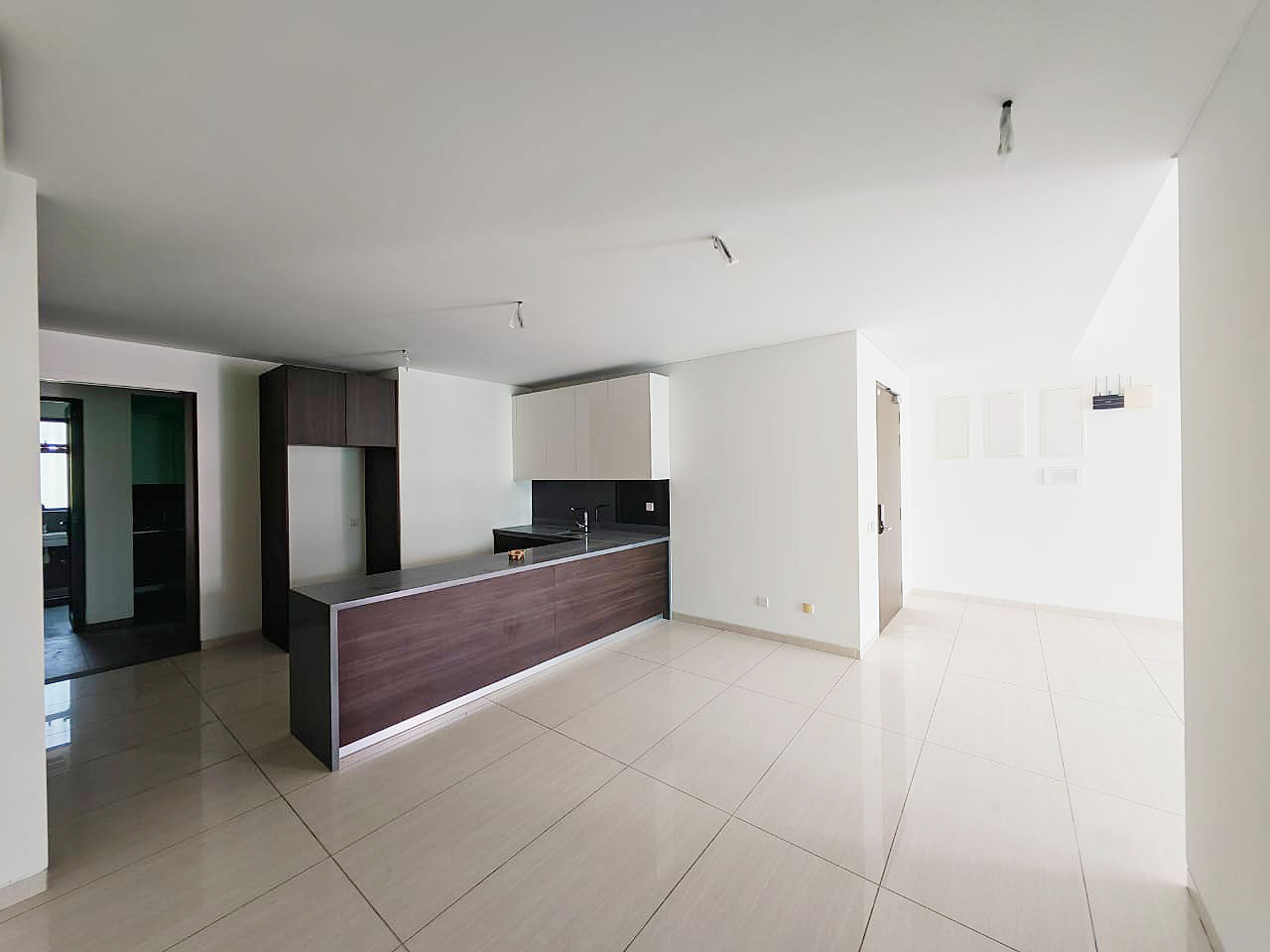 NWM The Light Collection IV 2185sqft 3 Bedroom - photo 3