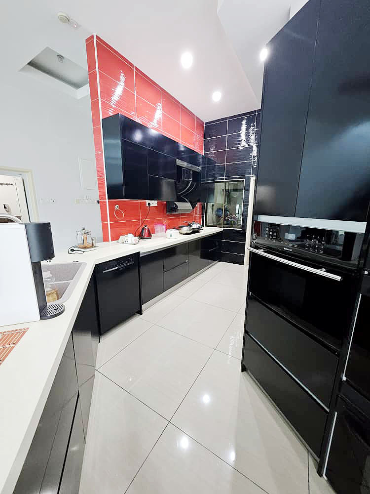 NWM Victoria Heights 3125sqft 5 Bedroom - photo 4