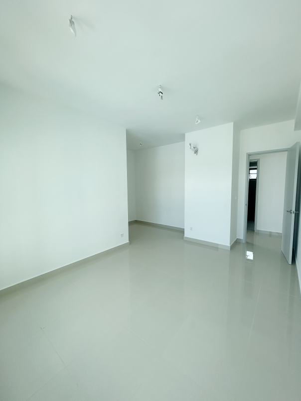 NWM Mezzo Residence 1292sqft 3 Bedroom Bare Unit - photo 3