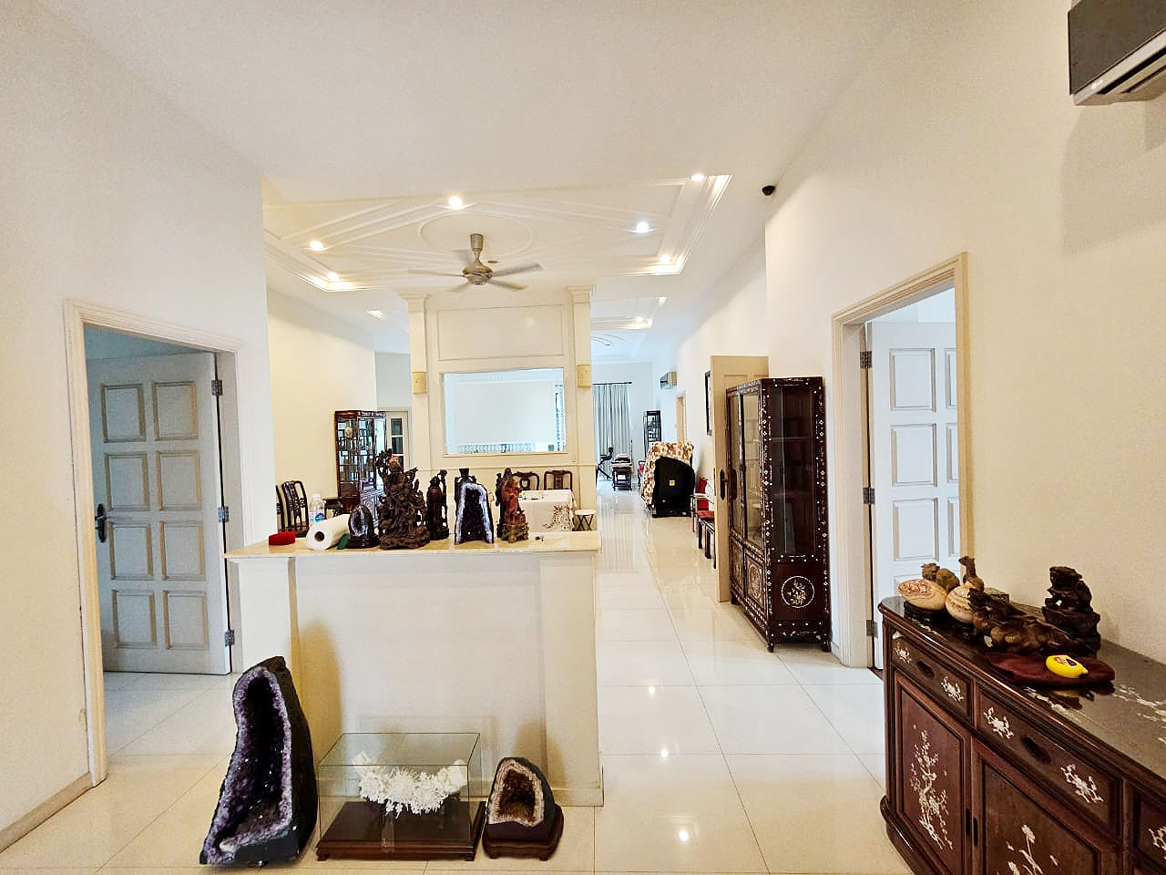 NWM The Palazzo 4000sqft 4Bedroom Furnished - photo 2
