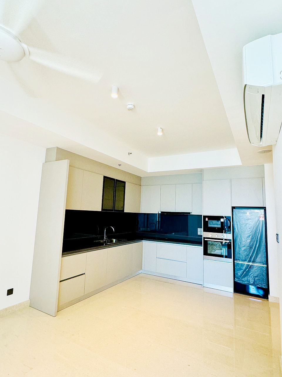 NWM Marriott Residence 957sqft 2 Bedroom - photo 3