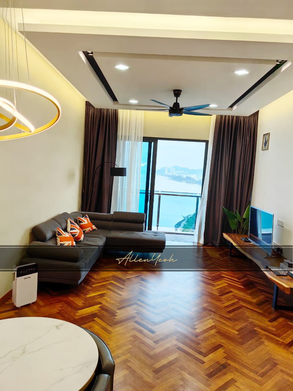 Queens Residence Q1 950sqft 2 Bedroom Furnished - photo 2