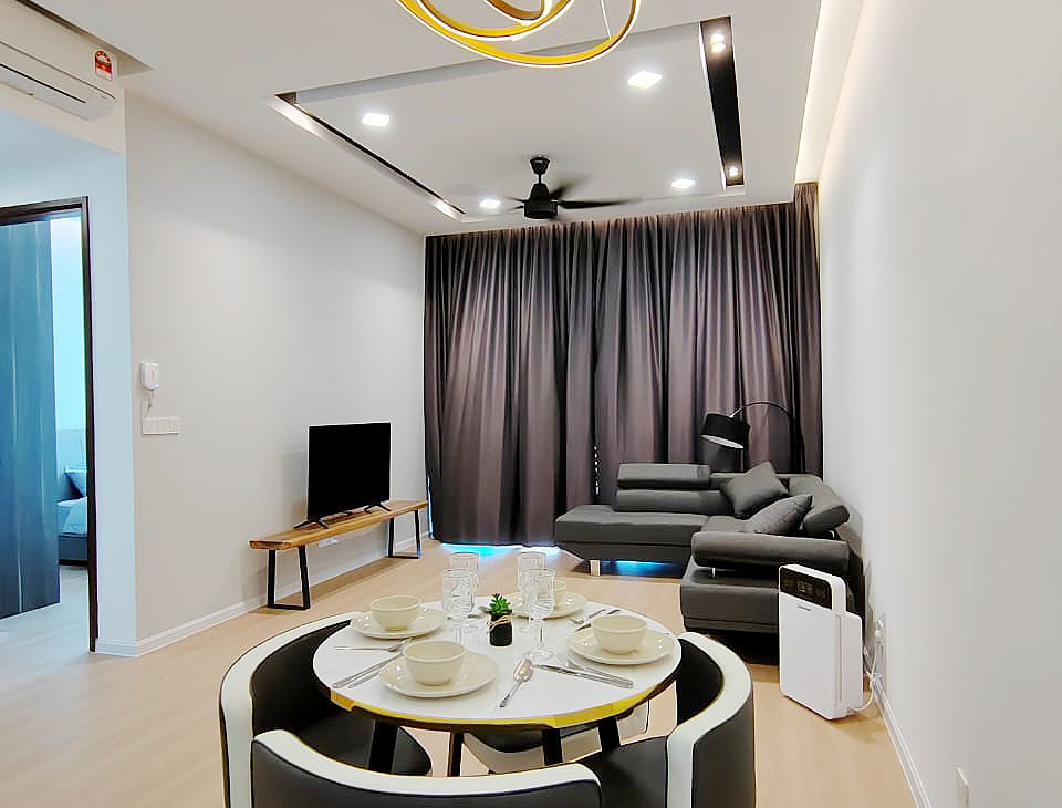 NWM Queens Residence Q2 1000sqft 2 Bedroom