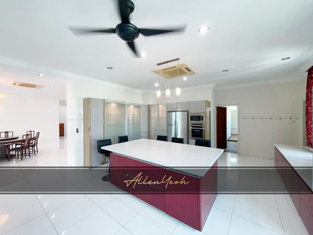 Gurney Palace 4300sqft 4 Bedroom Furnished - photo 3