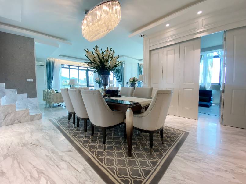 The Light Collection 2 2700sqft 4 Bedroom - photo 2
