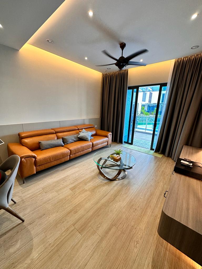 Queens Residence Q1 1400sqft 3 Bedroom Furnished