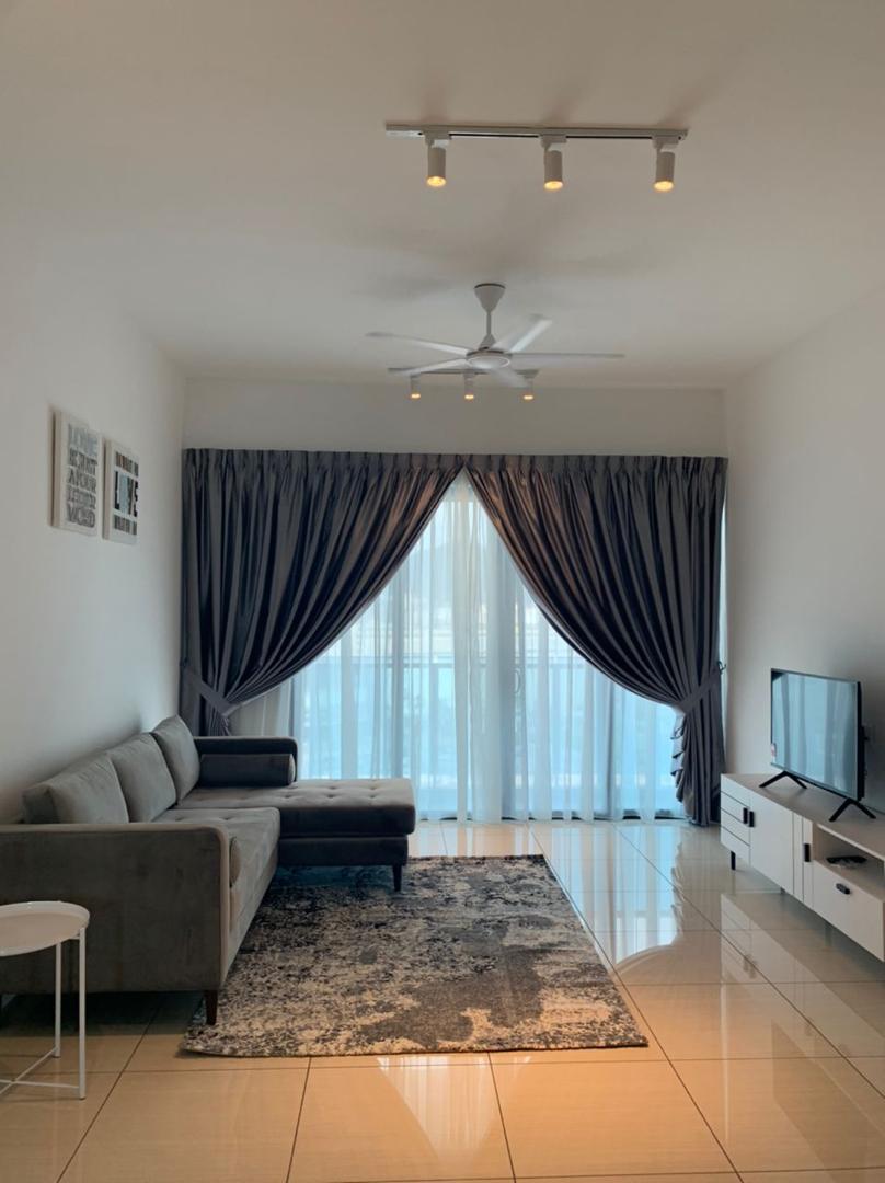Queens Residence Q1 950sqft 2 Bedroom Furnished