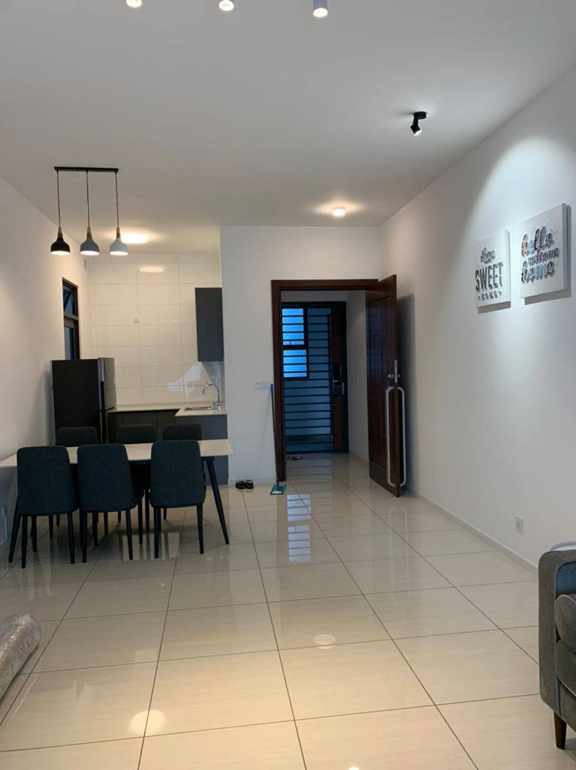 Queens Residence Q1 950sqft 2 Bedroom Furnished - photo 2