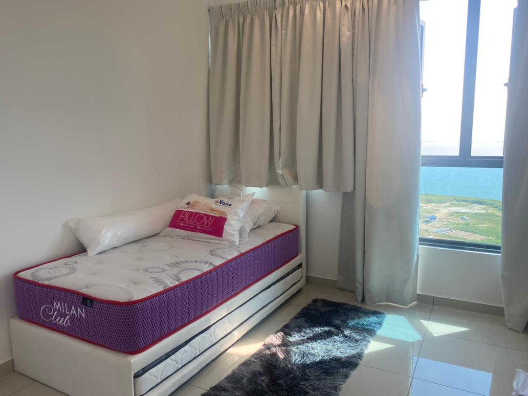 Waterside Residences 1055sqft 2 Bedroom Furnished - photo 6