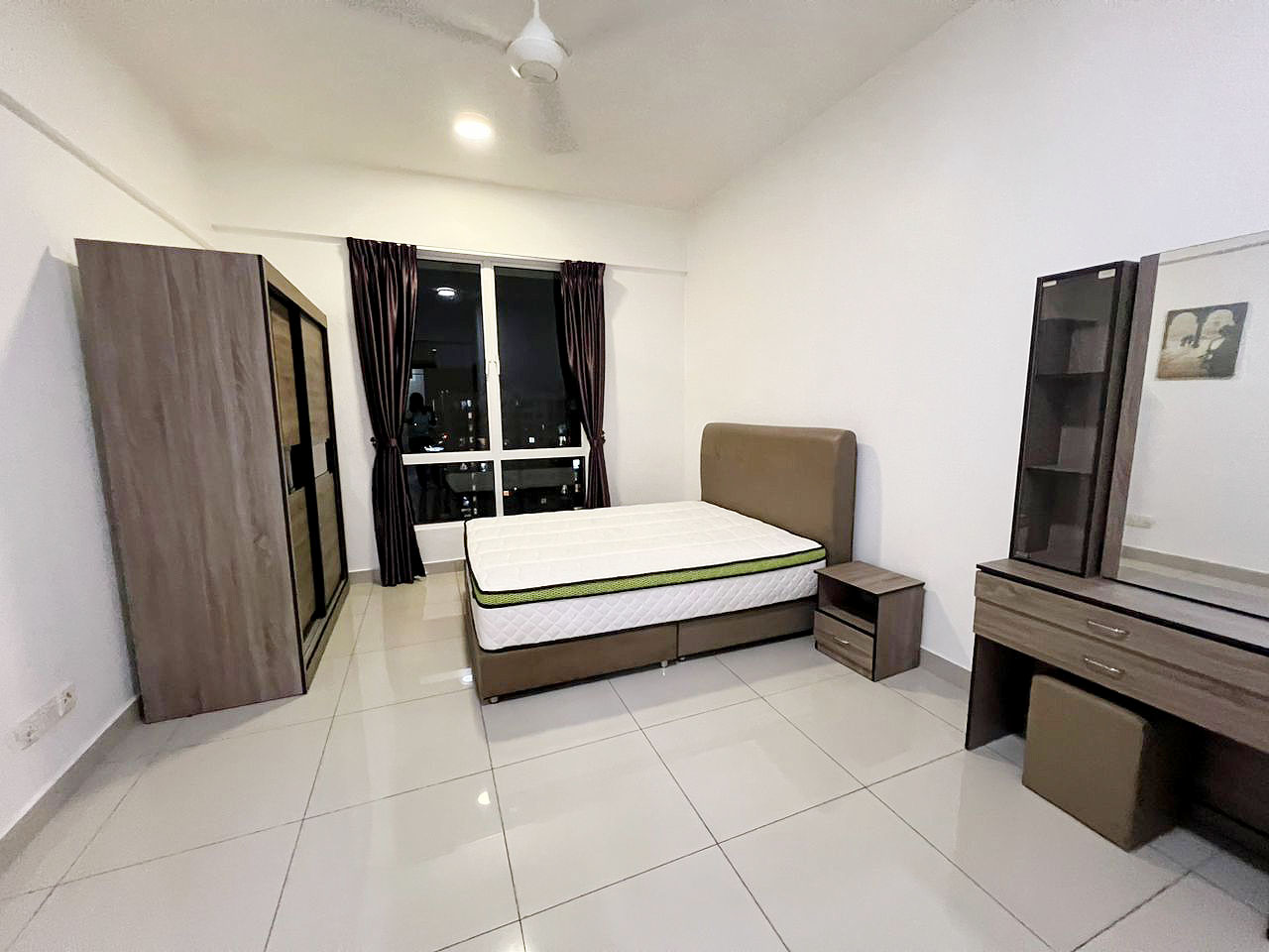 Summerton 1840sqft 3 Bedroom Furnished Unit - photo 6