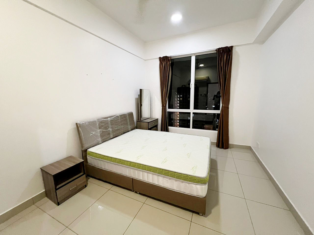 Summerton 1840sqft 3 Bedroom Furnished Unit - photo 7