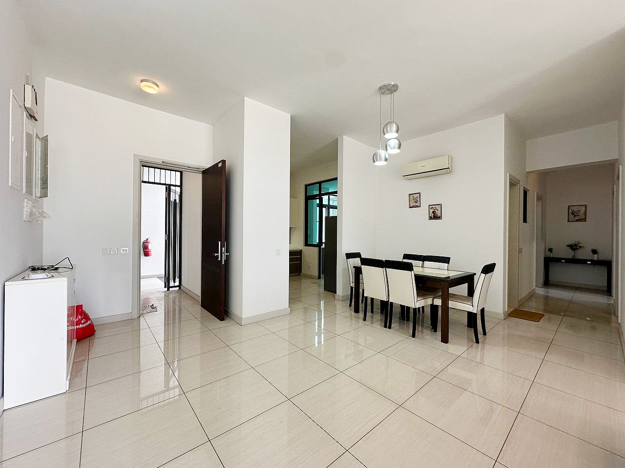 The Light Collection 2 - 1701sqft Furnished, Exclu - photo 2