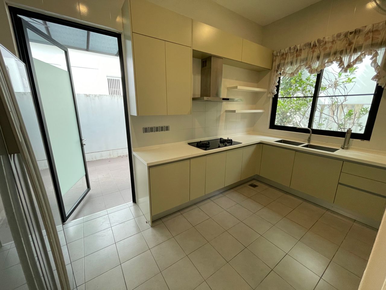 twin palms - photo 10