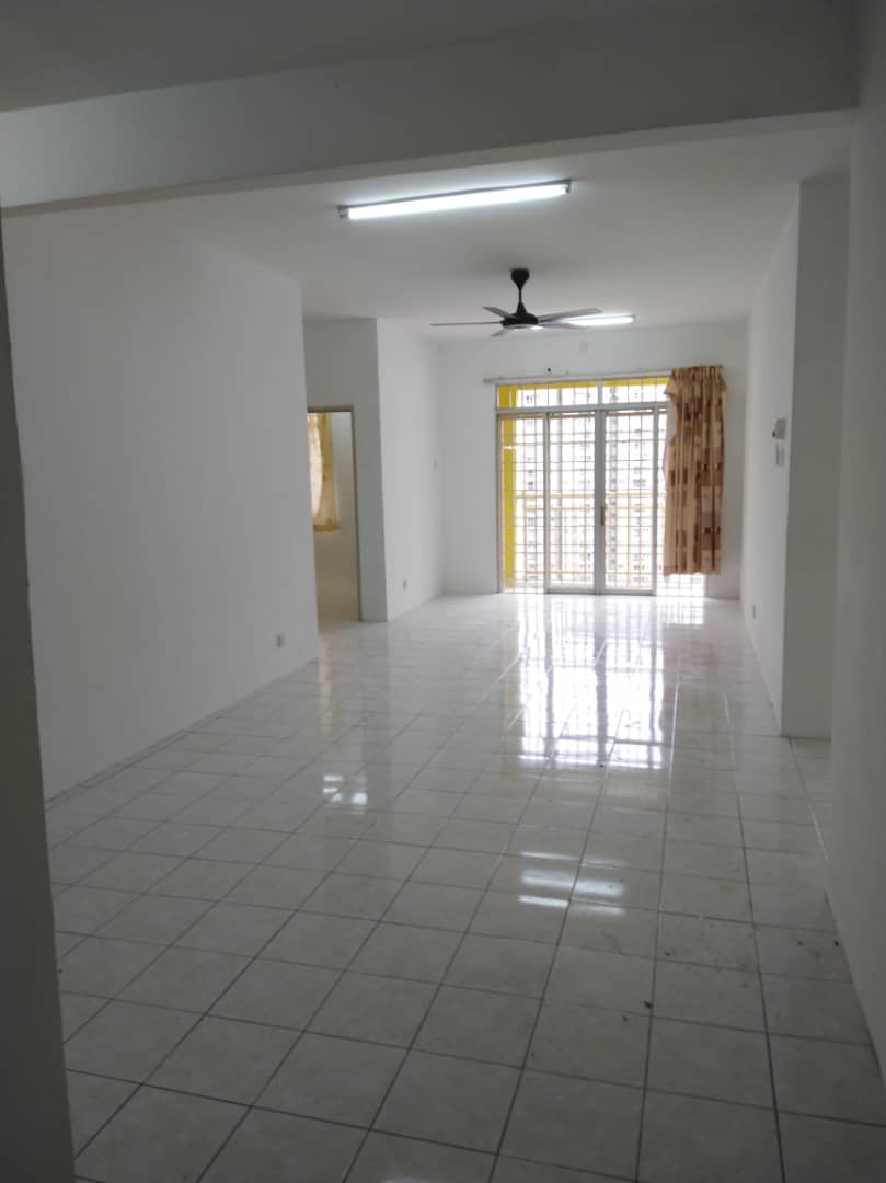 rent pv5 2 car park - photo 2