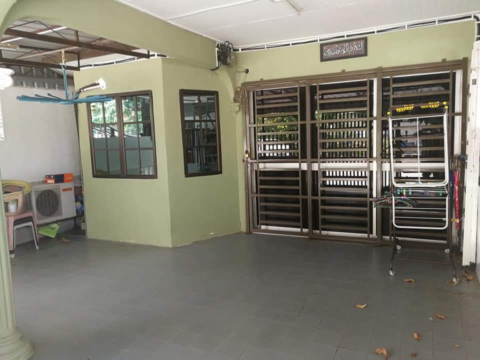 Single Storey at Taman Chempaka Sari 2 Klang - photo 4