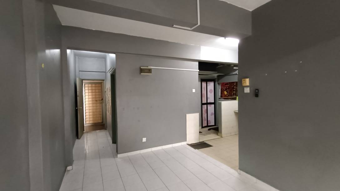 MRT Good Investment Pangsapuri Putra Raya Seri - photo 3