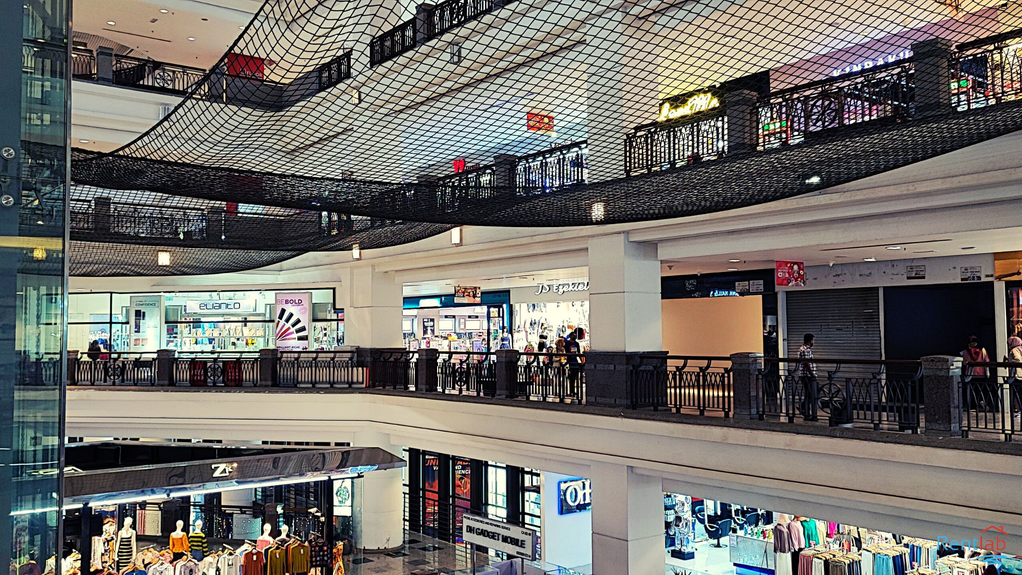 Luxurious Living Central Park, Berjaya Time Square - photo 2
