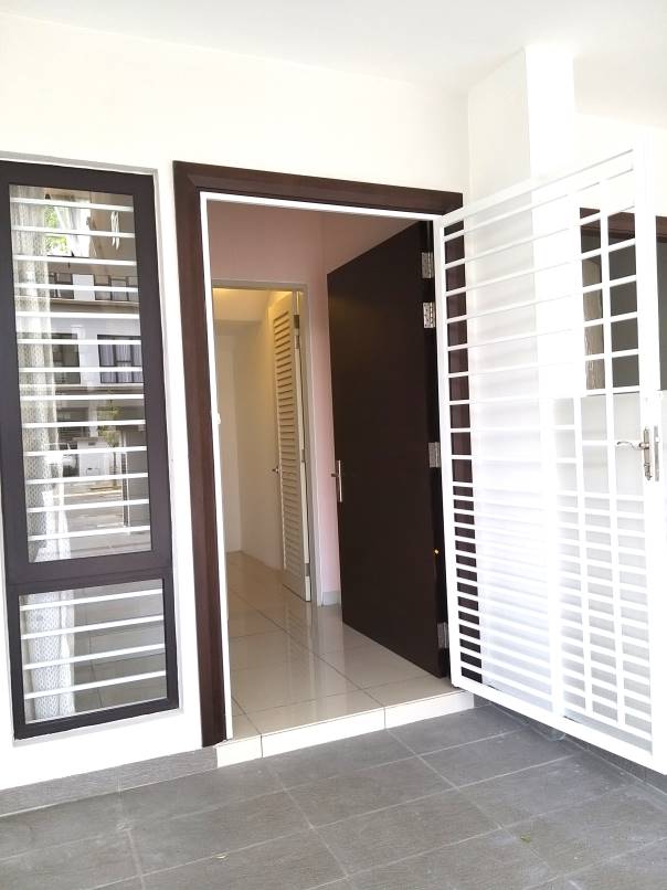 N Dira 16 Sierra Puchong, Corner 3Storey Upper - photo 2