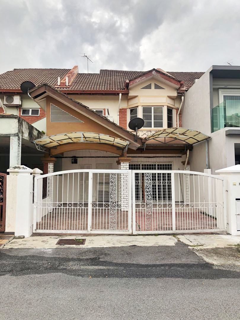 Suadamai Bandar Tun Hussein Onn Freehold Double