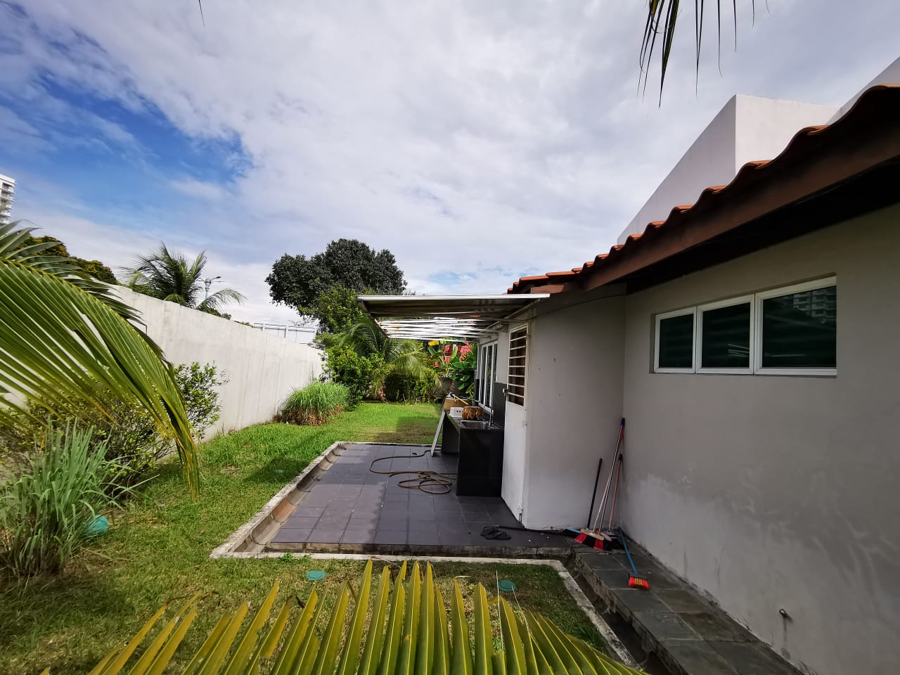 Double Storey Bungalow Section 12, Shah Alam - photo 4