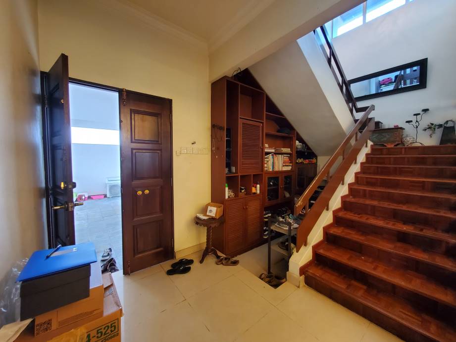 Double Storey Bungalow Section 12, Shah Alam - photo 7
