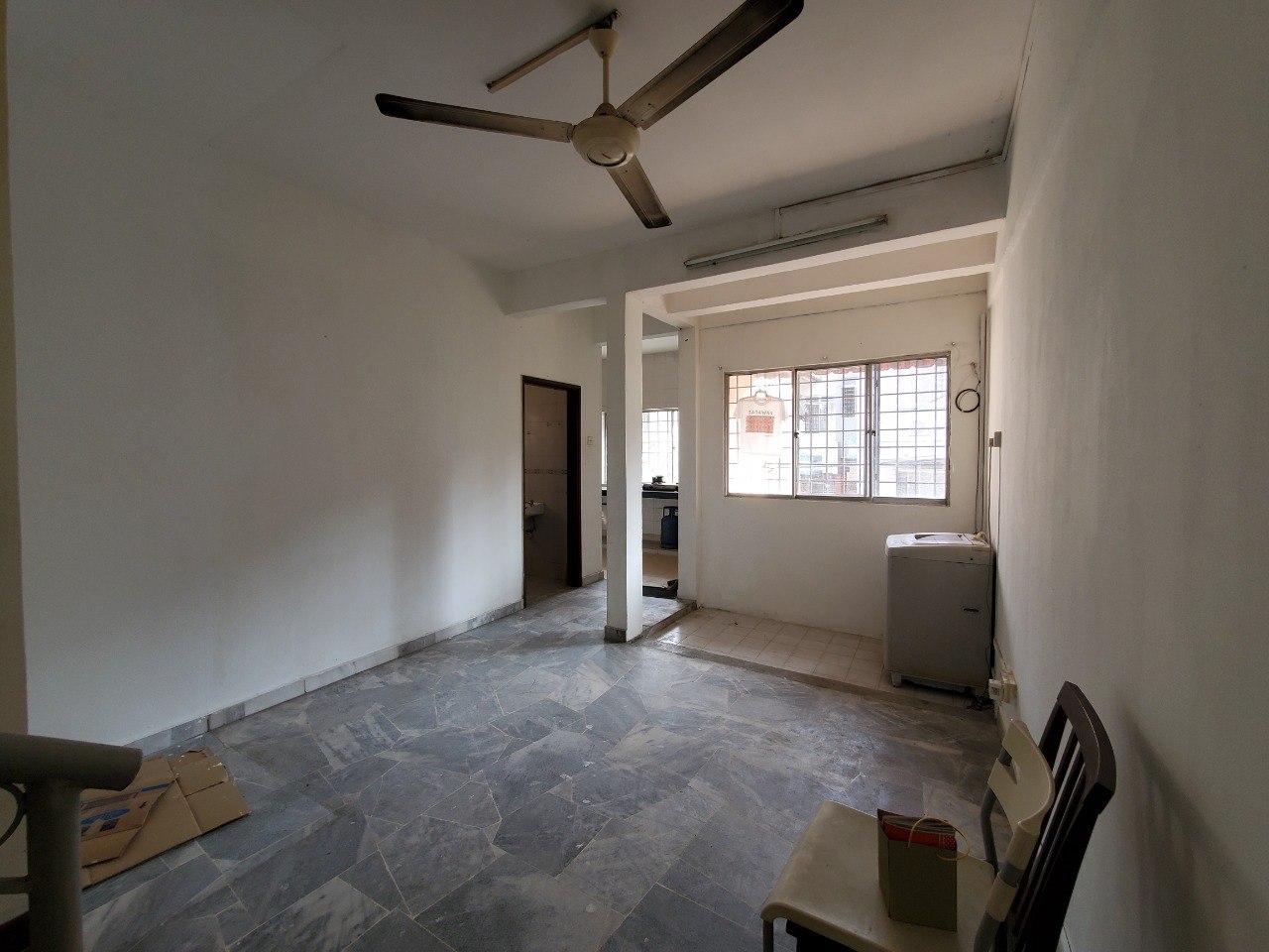 Townhouse Jalan Marmar Seksyen 7, Shah Alam - photo 3