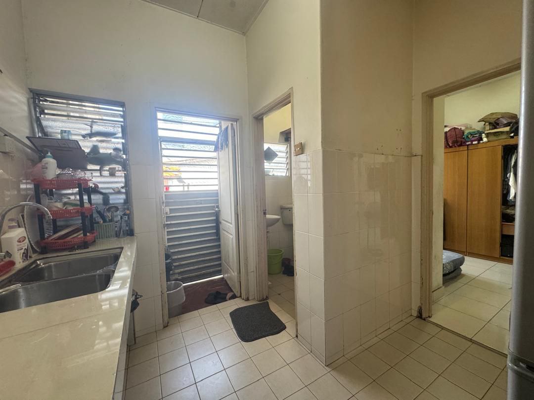 Single Storey Terrace House Taman Saujana, Nenas - photo 10