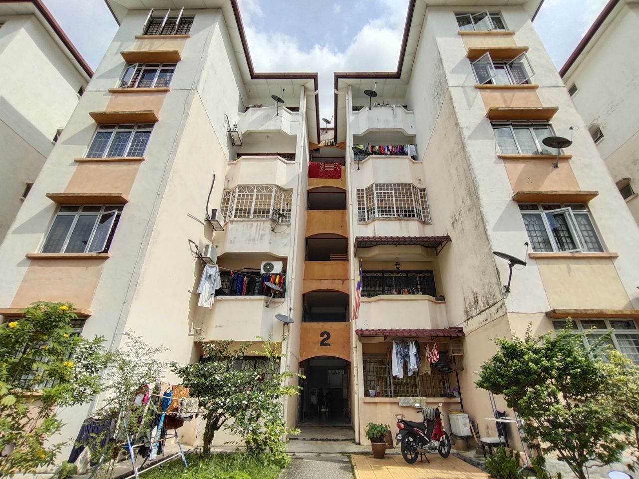 APARTMENT SRI MELOR UKAY PERDANA  AMPANG LEVEL 1