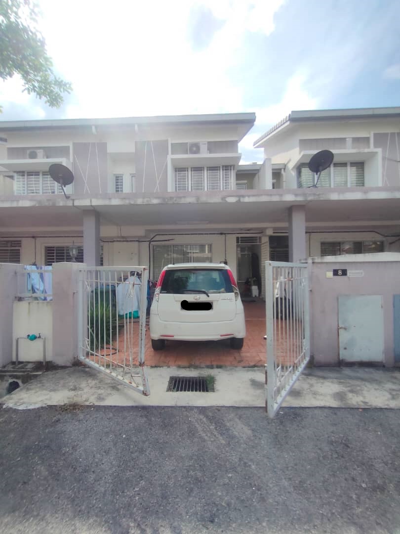 2 Storey Intermediate Terrace Bandar Tasik Kesuma