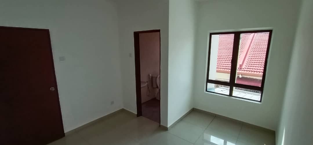 2 Storey Irama Bayu Jalan Kebun Seksyen 30 - photo 6