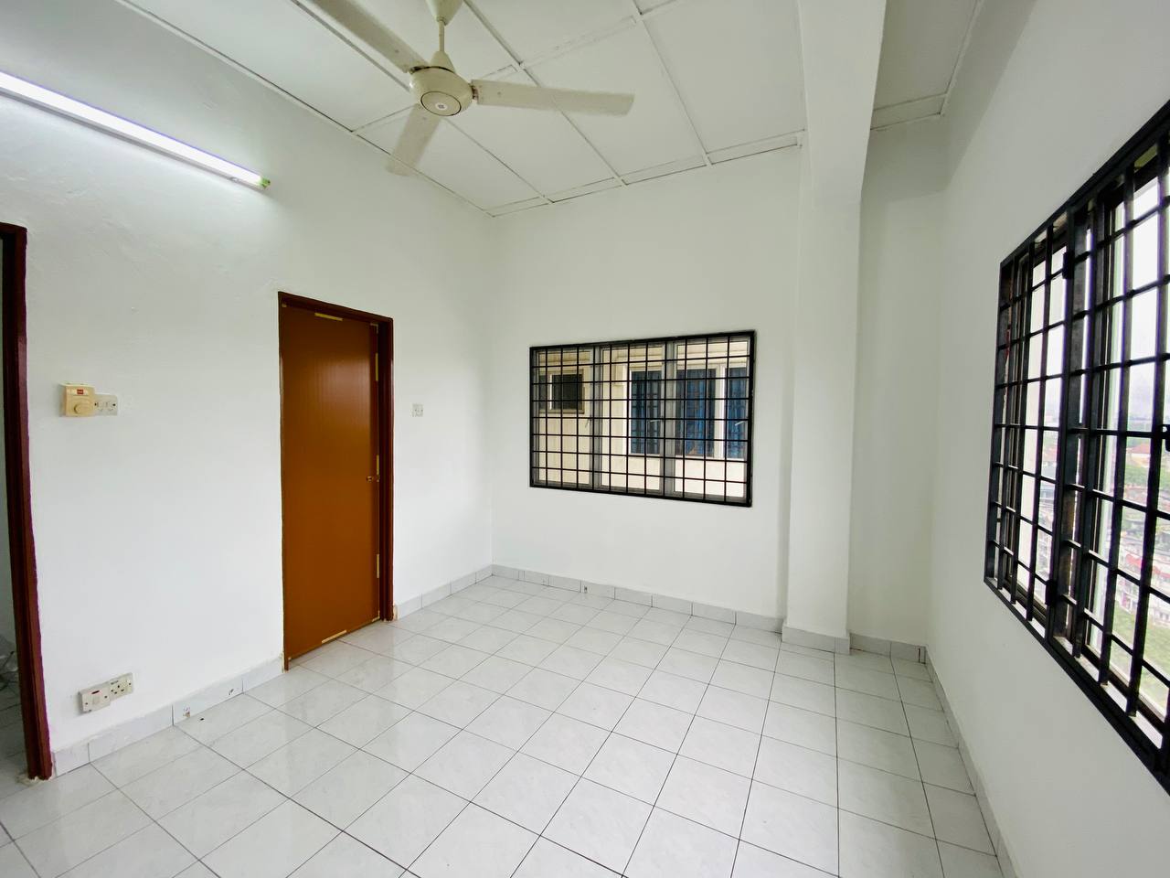 Puchong Intan Apartmert, Taman Puchong Intan - photo 4