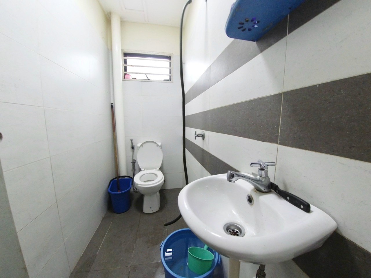 DOUBLE STOREY INTERMEDIATE TAMAN SRI GARING, RAWAN - photo 8