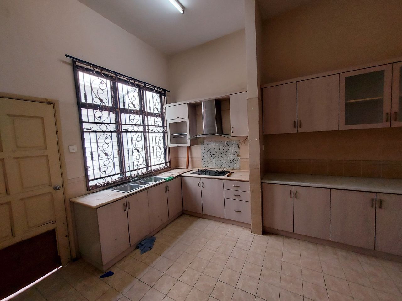 2 Storey Superlink near Surau, Seksyen 7, ShahAlam - photo 6