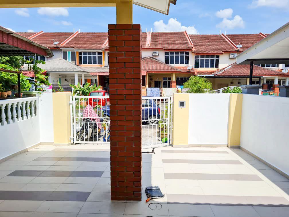 Single Storey House, Bandar  Rinching 5, Semenyih - photo 3