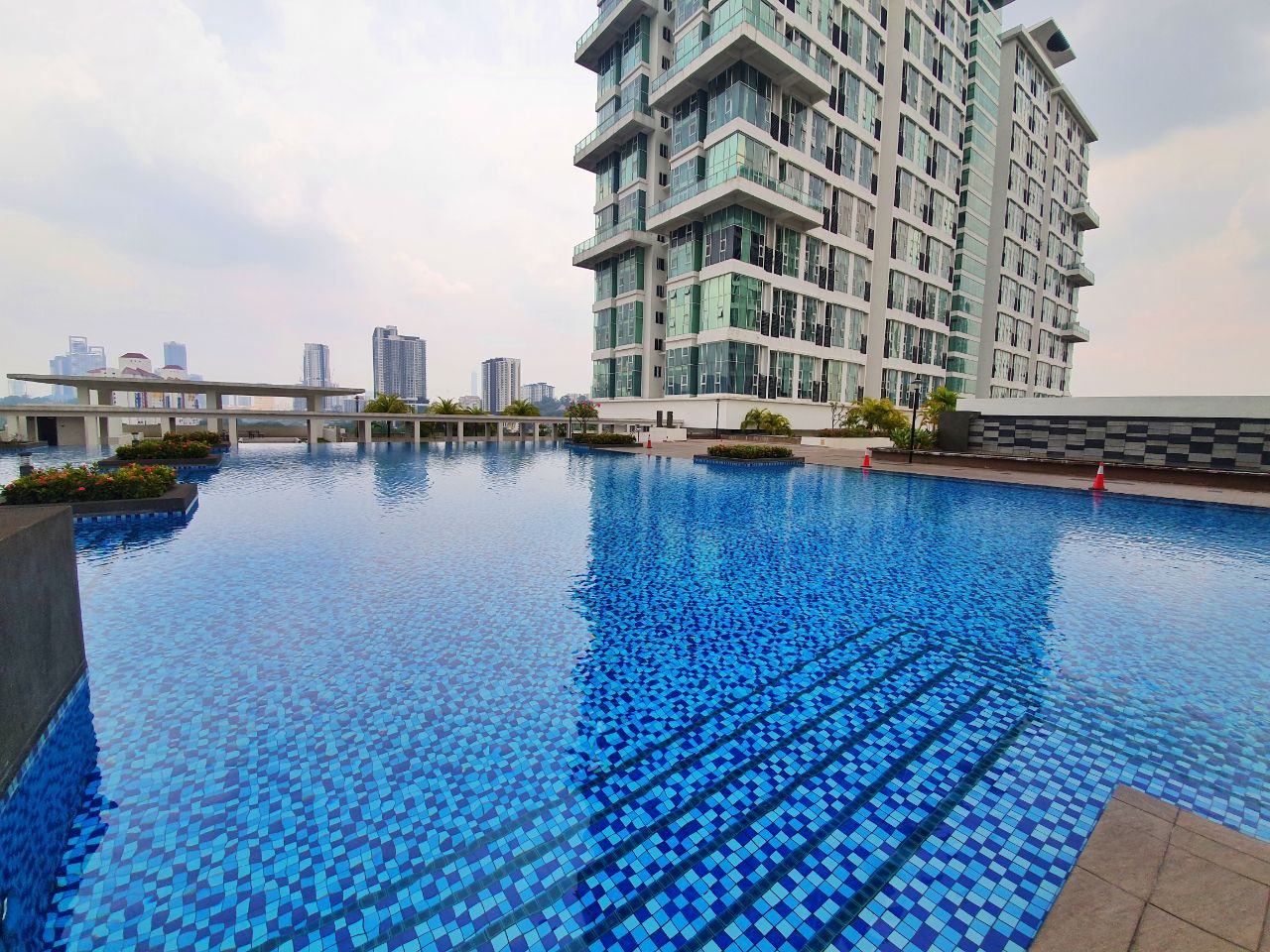Duplex, Corner Unit Scott Garden Soho, Old Klang - photo 1