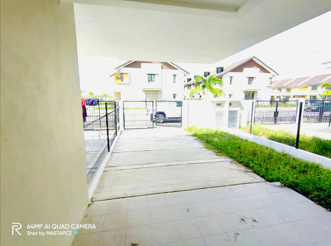 Double Storey Link house Bandar Mahkota Banting - photo 2