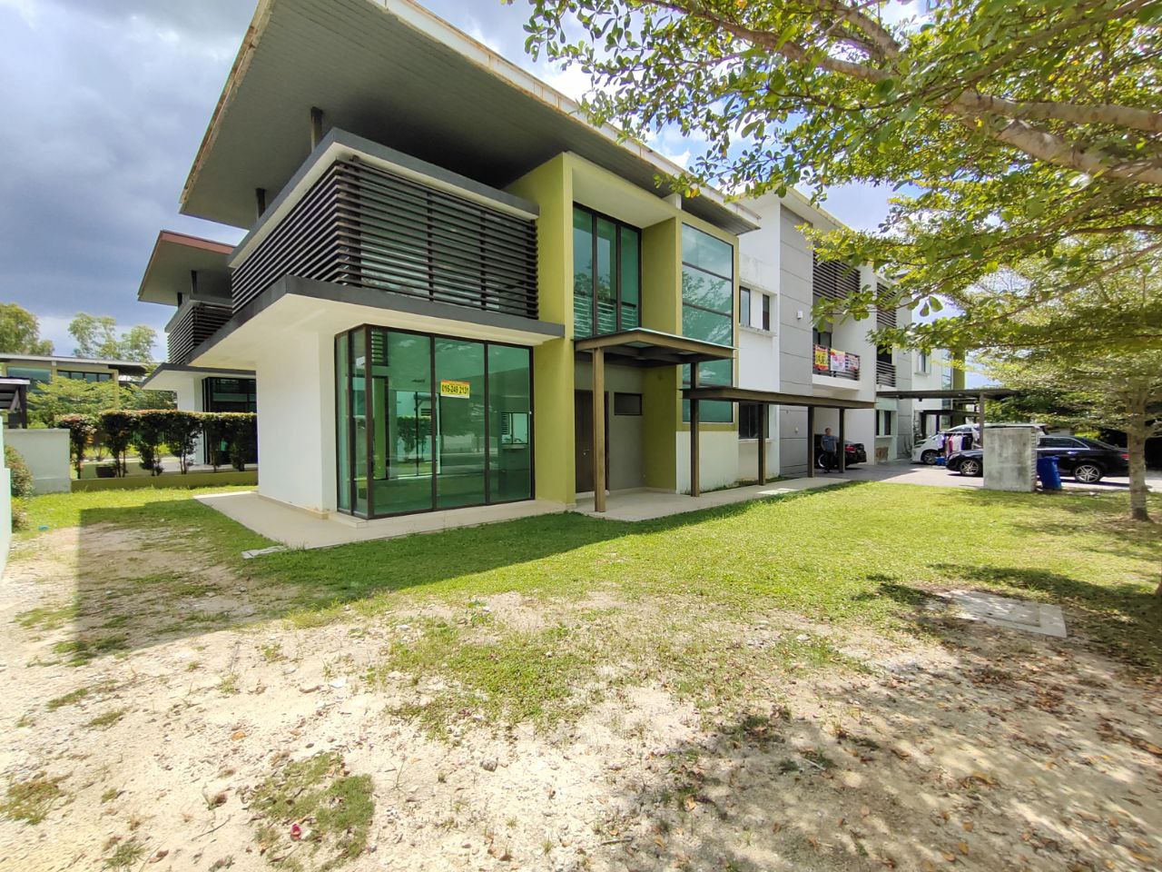 For Sale  2sty Semi D Ficus Peak, Denai Alam - photo 9