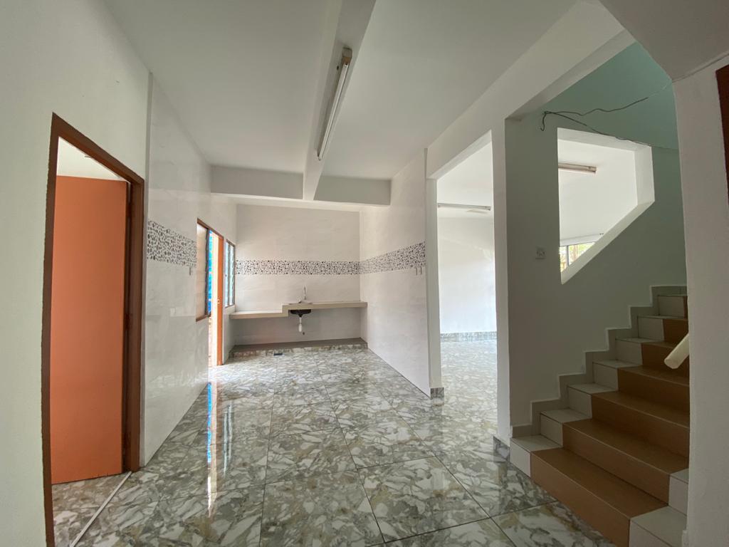 Terrace, Taman Kajang Utama, Seksyen 3, Kajang - photo 2