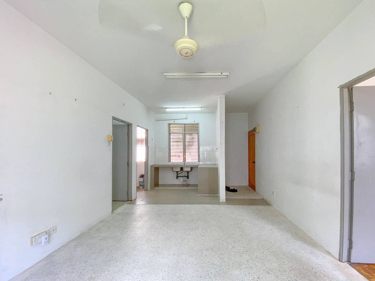 Anggerik Apartment  Taman Putra Perdana, Puchong - photo 3