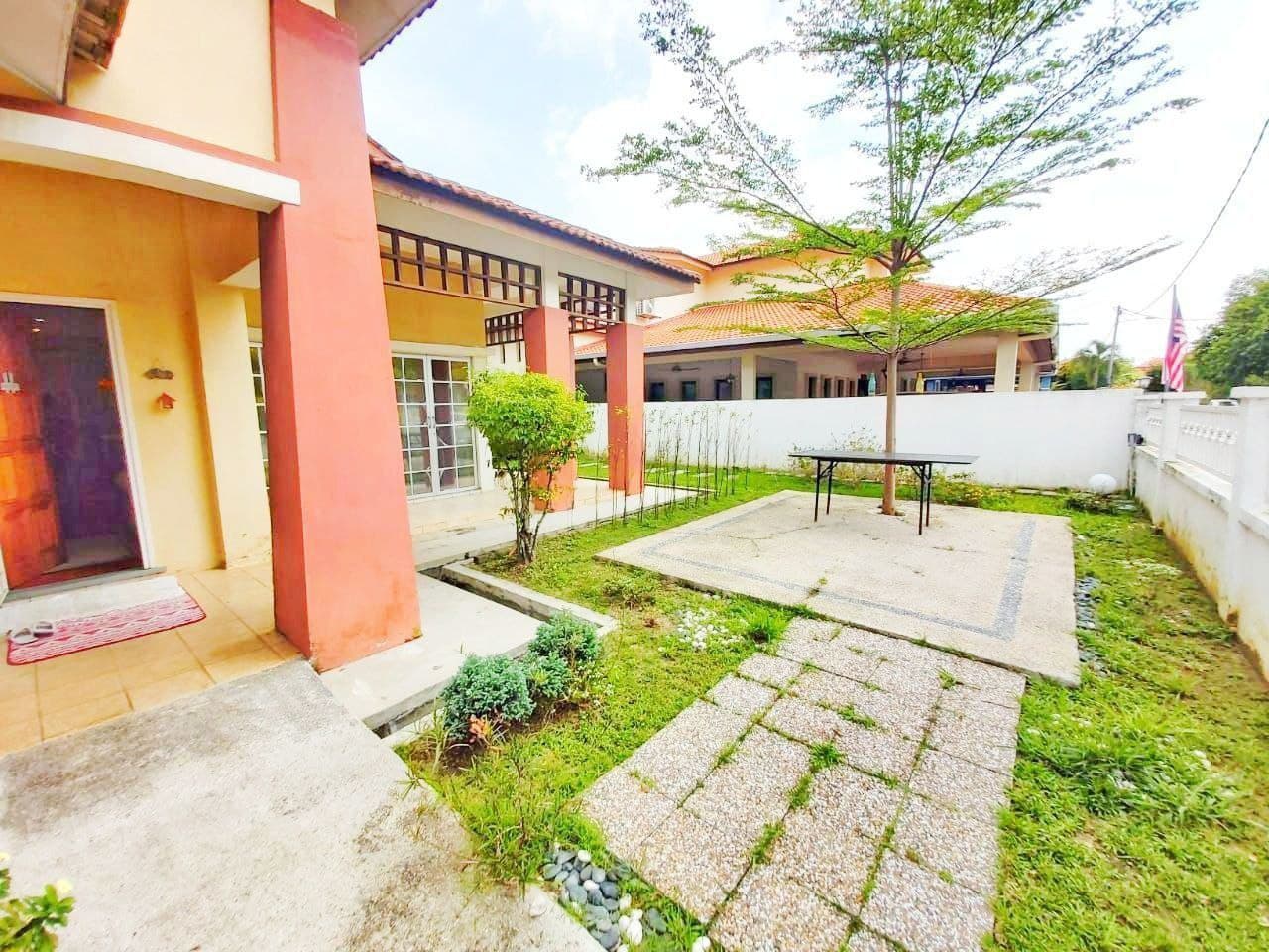BUNGALOW 2 STOREY SEKSYEN 6  BUKIT MAHKOTA BANGI - photo 2