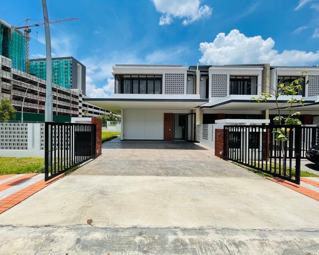 2 STOREY ELMINA GREEN, ELMINA WEST, SEKSYEN U17