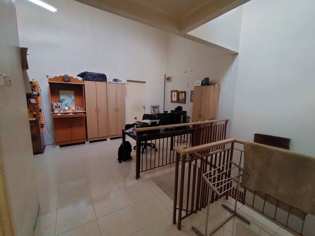Double Storey Terrace in Taman Bayu Perdana, Klang - photo 5