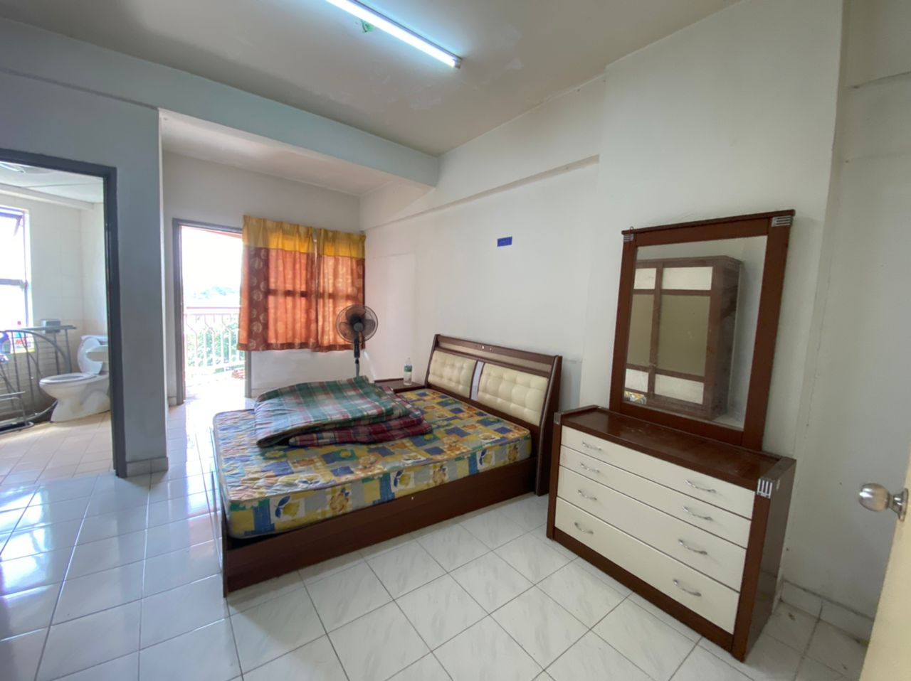 RENOVATED BRUNSFIELD SEKSYEN 13 NEAR MSU LRT3 - photo 6
