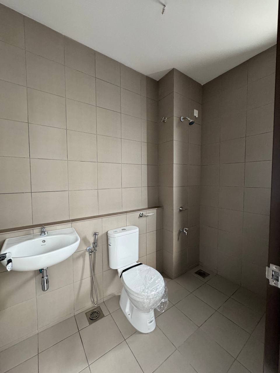 Facing south freehold 20x75 nadira bandar bukit ra - photo 5