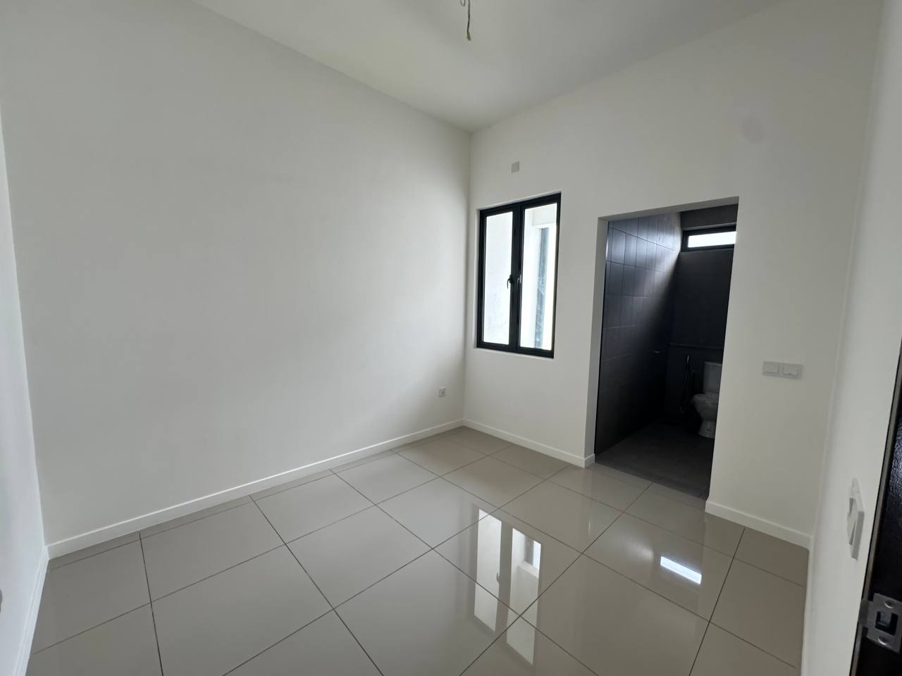Facing south freehold 20x75 nadira bandar bukit ra - photo 12