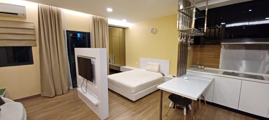 Symphony Tower Studio 330k - photo 2
