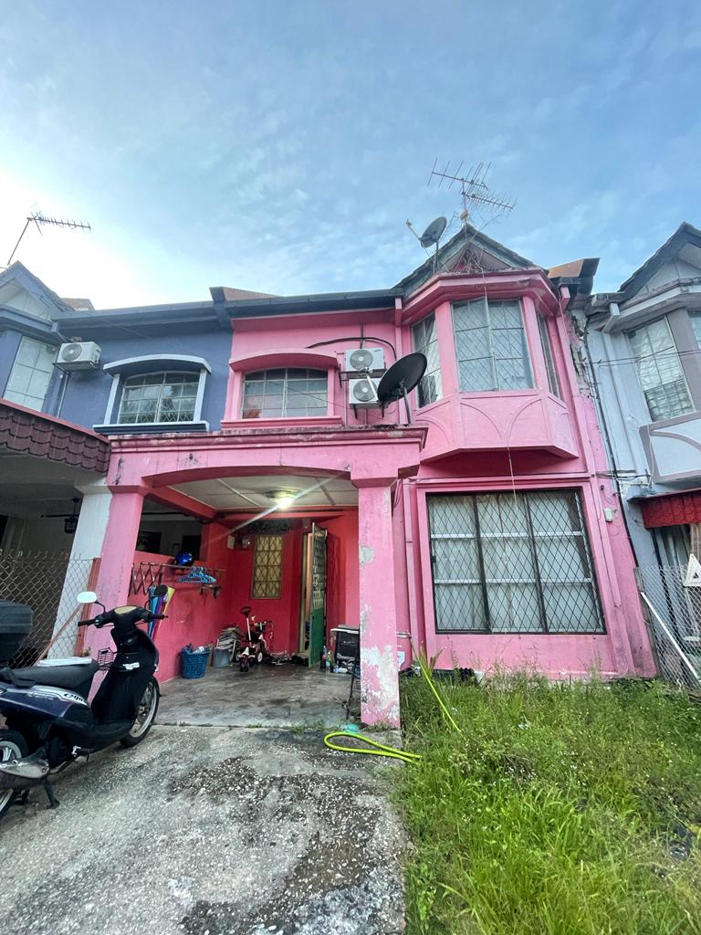 2 Storey Seksyen 5 Wangsa Maju 700k