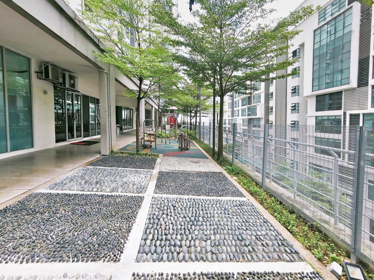 Park One South Condoinium - photo 8